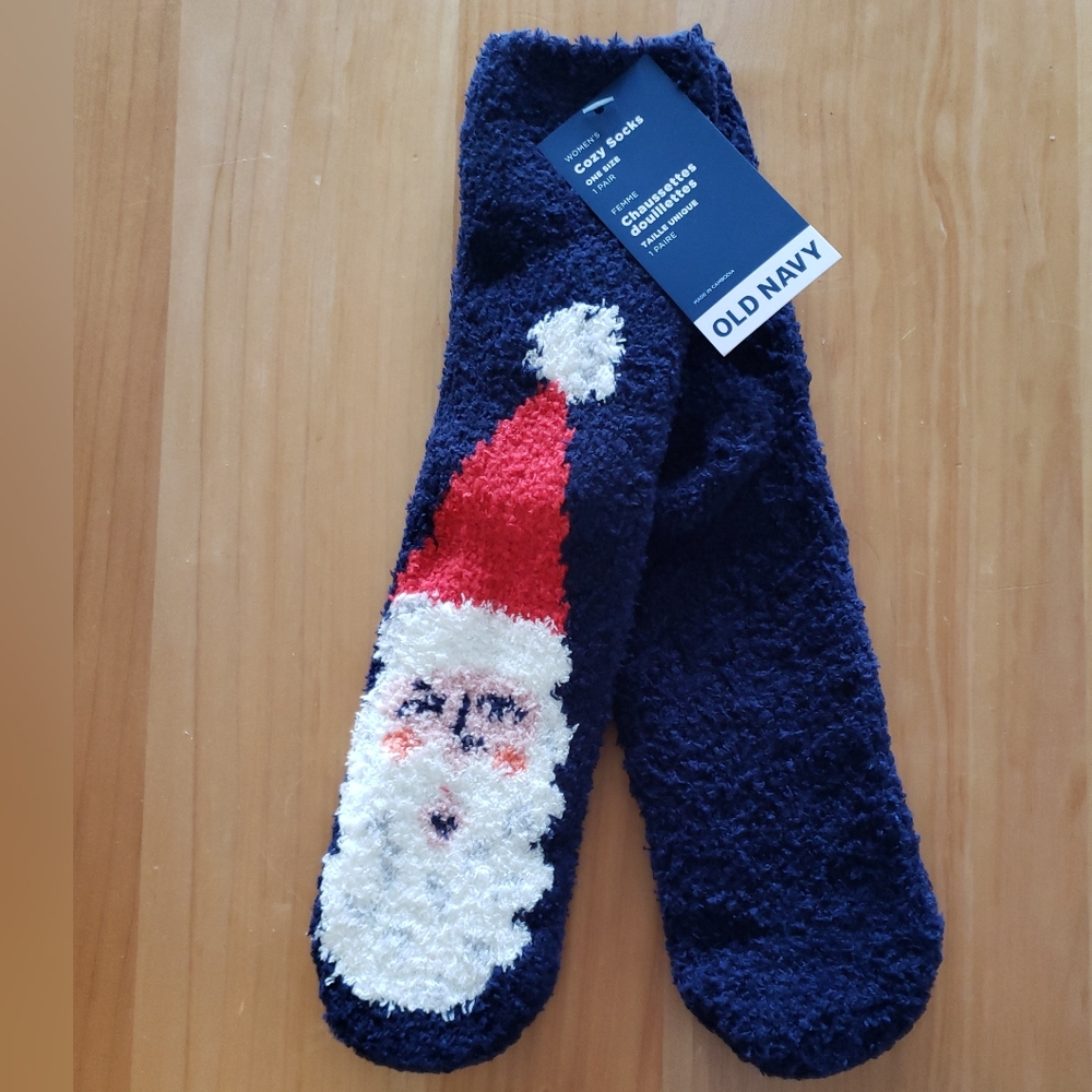 NWT'S Women's Fuzzy Santa Socks
